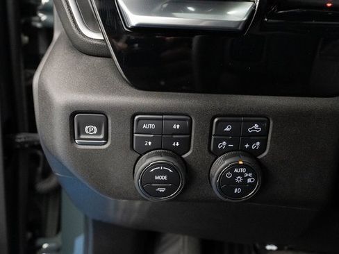 Used 2025 Chevrolet Silverado 2500 LT w/ Trail Boss Package image 29