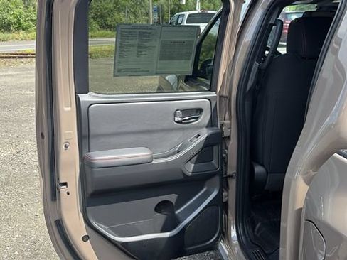 Certified 2023 Nissan Frontier PRO-4X w/ Pro Convenience Package AWD/4WD image 22