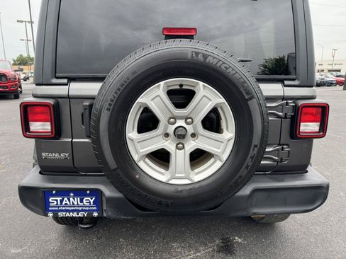 Used 2021 Jeep Wrangler Unlimited Sport AWD/4WD image 46