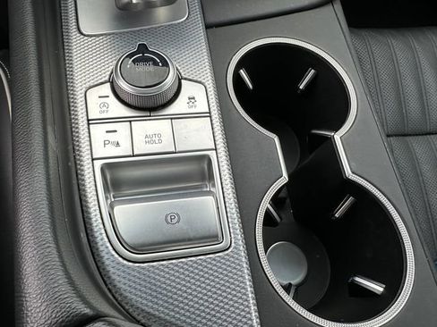 Used 2021 Genesis G70 2.0T w/ Elite Package image 22