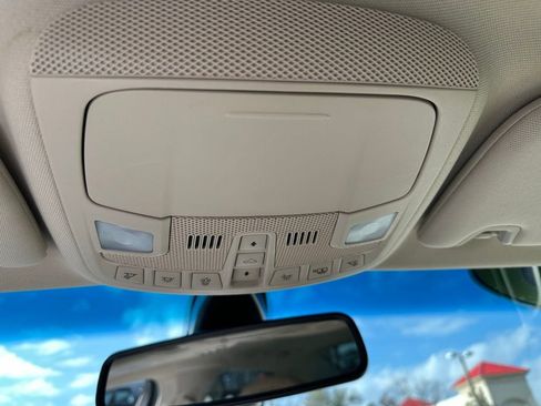 Used 2019 Lincoln MKZ Reserve image 32