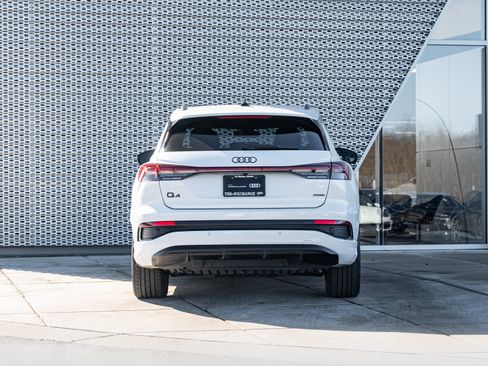 Certified 2024 Audi Q4 e-tron Premium Plus w/ Premium Plus image 28