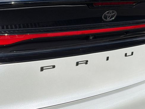 Used 2024 Toyota Prius Limited image 28