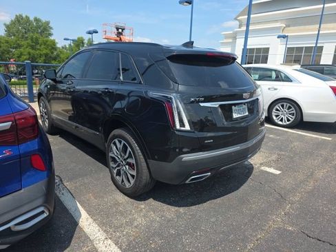 Certified 2022 Cadillac XT5 Sportv w/ Platinum Package AWD/4WD image 4