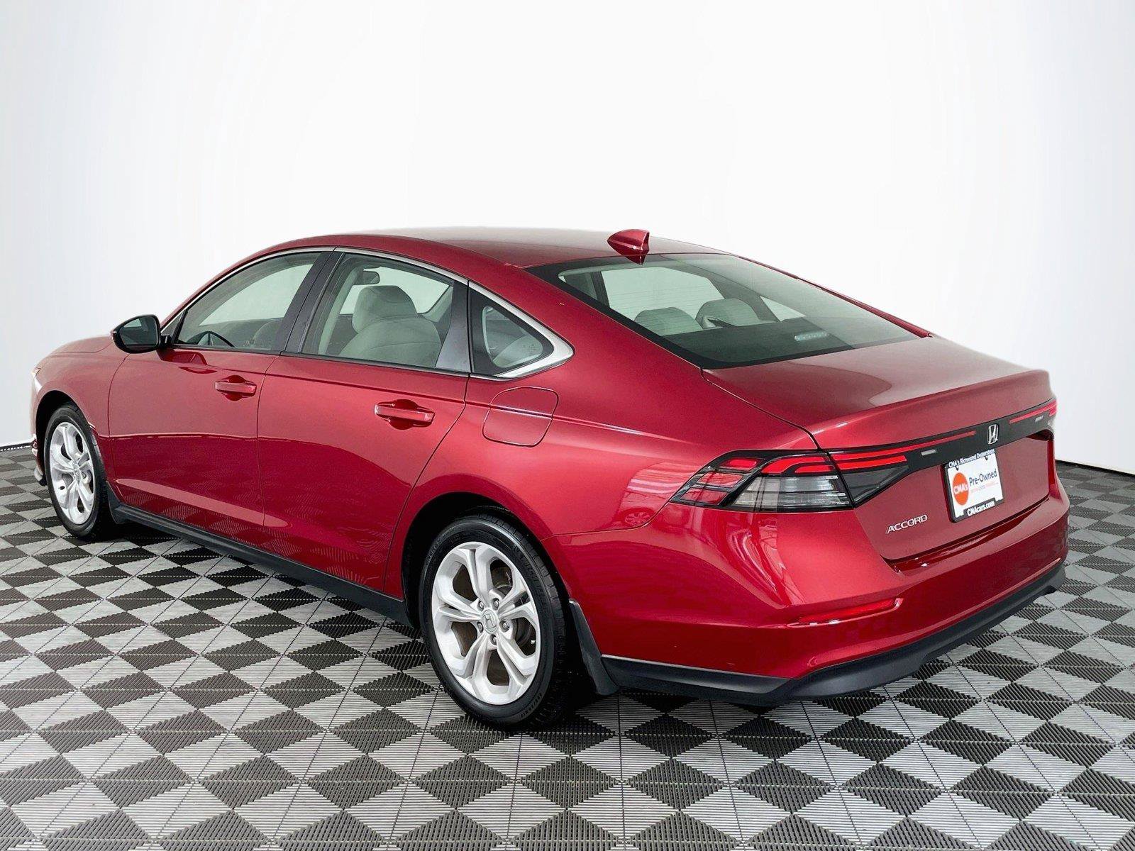 Certified 2025 Honda Accord LX image 7