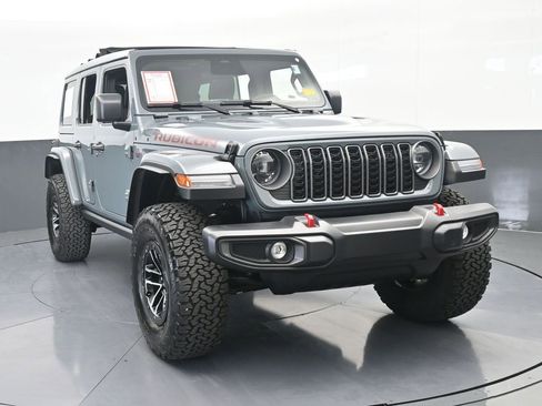 Used 2026 Jeep Wrangler Unlimited Rubicon w/ Xtreme 35 Tire Package image 9