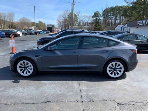Used 2023 Tesla Model 3 Standard Range image 8