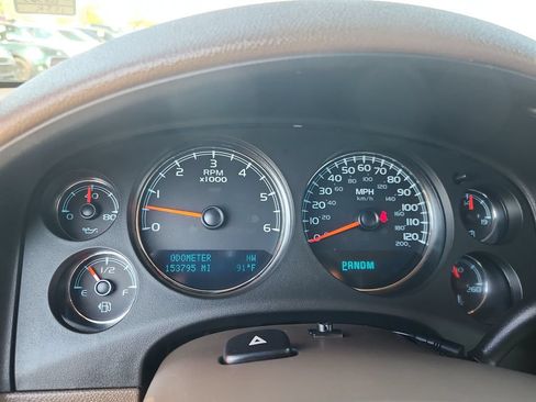 Used 2011 Chevrolet Tahoe LT AWD/4WD image 18