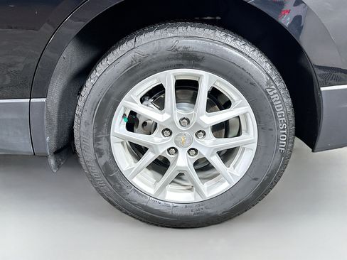 Used 2023 Chevrolet Equinox LT AWD/4WD image 28