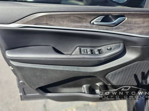 New 2026 Jeep Grand Cherokee Altitude AWD/4WD image 17