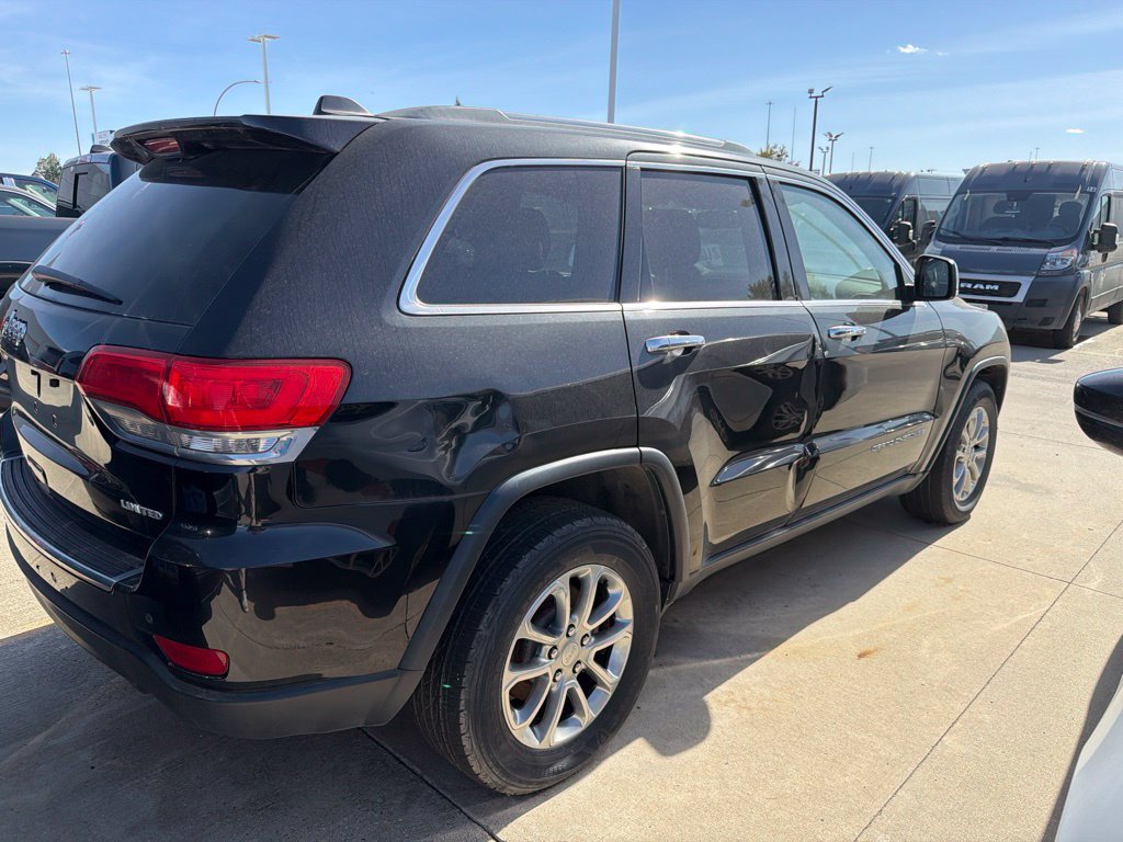 Used 2015 Jeep Grand Cherokee Limited w/ Luxury Group II AWD/4WD image 2