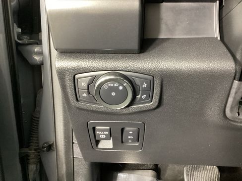 Used 2019 Ford F150 XLT w/ Equipment Group 302A Luxury image 22