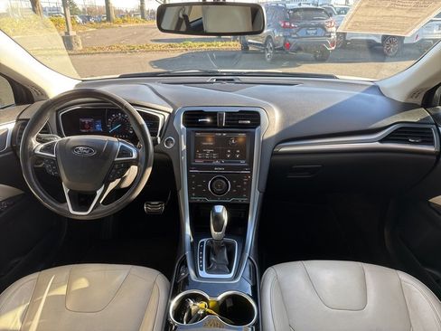 Used 2015 Ford Fusion Titanium image 25