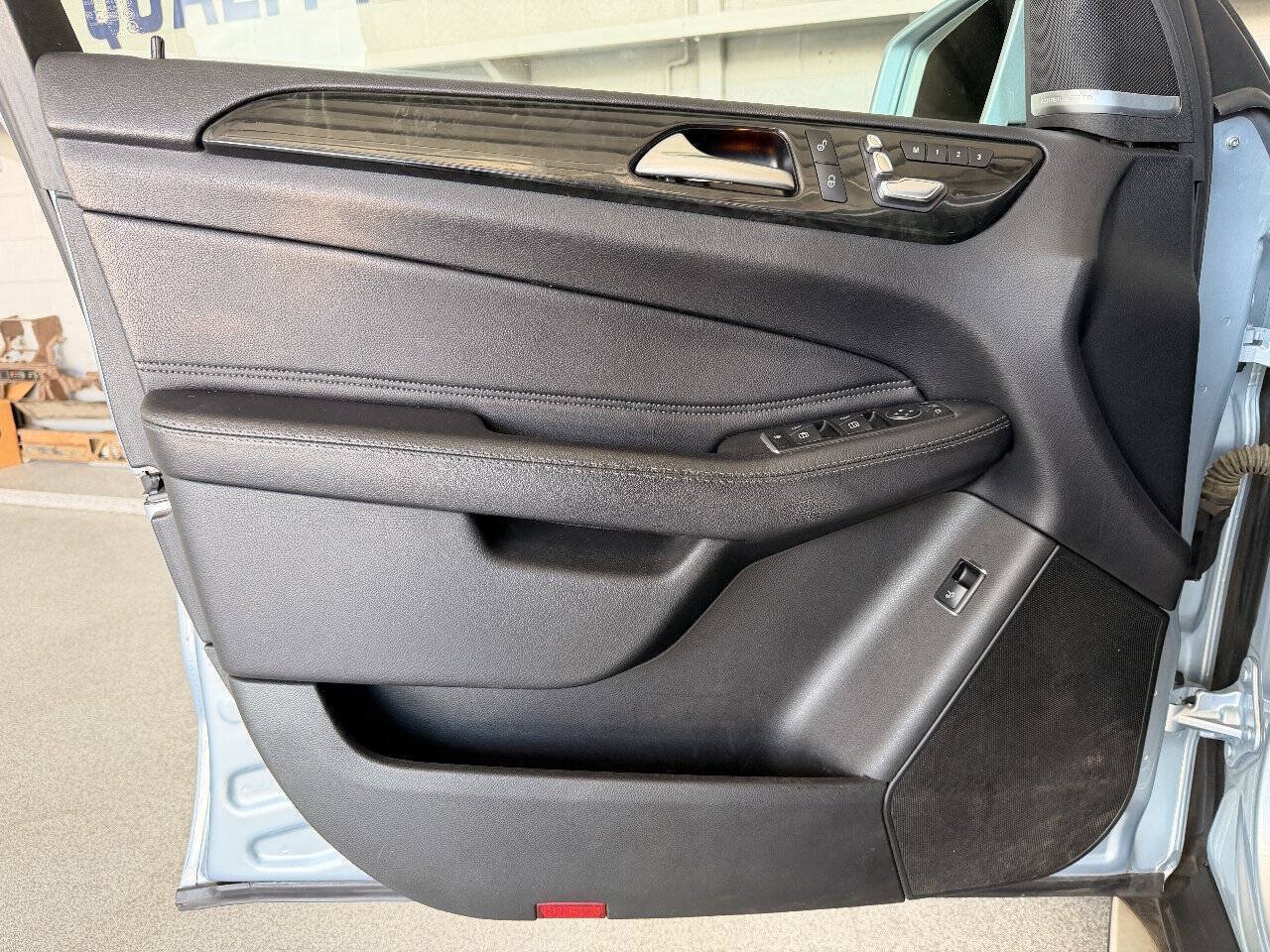 Used 2018 Mercedes-Benz GLE 350 4MATIC image 11