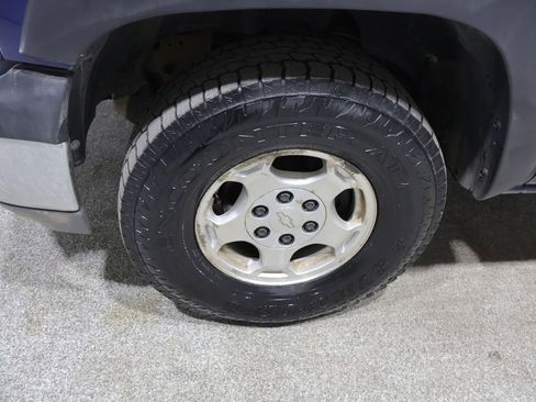 Used 2001 Chevrolet Silverado 1500 LS w/ Off-Road Chassis Pkg AWD/4WD image 9