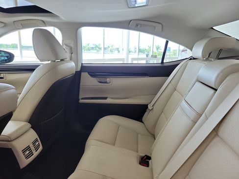 Used 2018 Lexus ES 350 w/ Accessory Package 2 FWD image 13