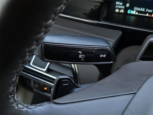 Used 2022 Lincoln Navigator L Black Label image 33