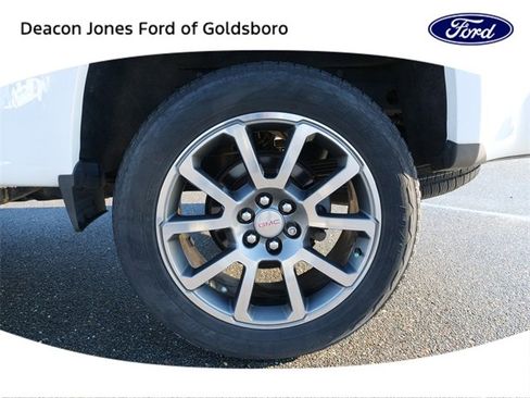 Used 2019 GMC Canyon Denali image 13