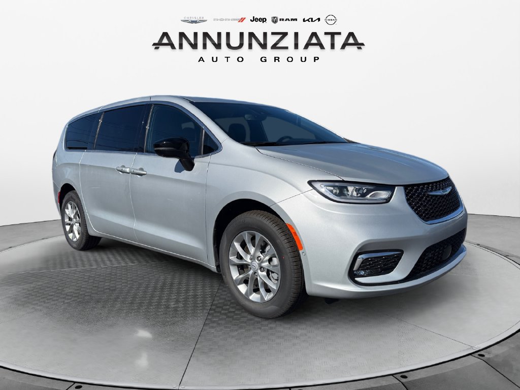 New 2026 Chrysler Pacifica Select AWD/4WD image 7