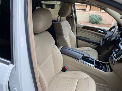 Used 2015 Mercedes-Benz ML 350 2WD w/ Premium 1 Package image 54