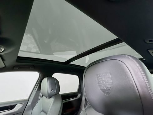 New 2026 Porsche Cayenne Base image 14