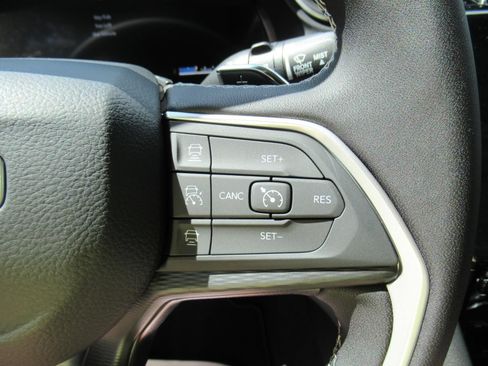 New 2026 Jeep Grand Cherokee Laredo w/ MOPAR Finishing Package RWD image 22