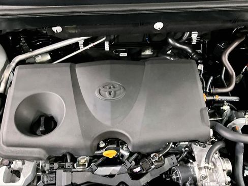 New 2025 Toyota RAV4 Limited image 17