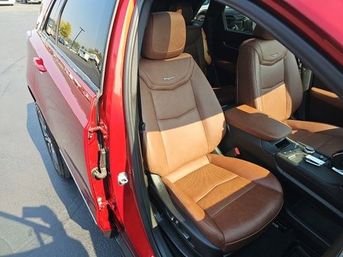 Used 2025 Cadillac XT5 Sportv image 20