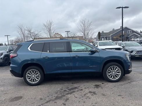 Used 2024 GMC Acadia Denali w/ LPO, Floor Liner Package image 5