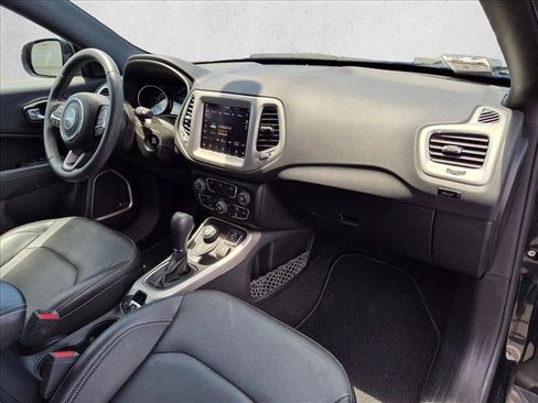 Used 2021 Jeep Compass Latitude w/ Sun and Sound Group AWD/4WD image 23