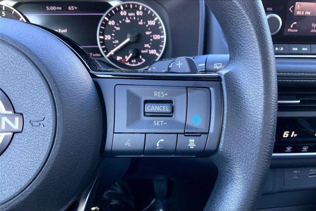 Used 2023 Nissan Rogue SV AWD/4WD image 18