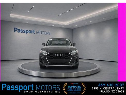 Used 2023 Audi Q5 2.0T Premium w/ Convenience Package image 2