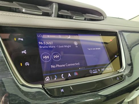 Used 2024 Cadillac XT6 Premium Luxury w/ Technology Package FWD image 27