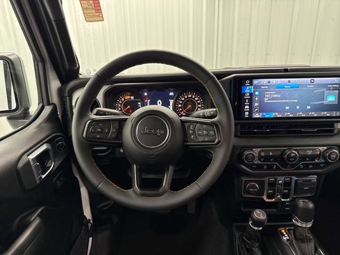Used 2024 Jeep Wrangler Sport S image 13