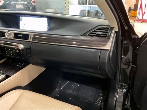 Used 2018 Lexus GS 350 AWD w/ Premium Package image 19
