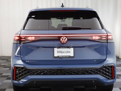 New 2026 Volkswagen Tiguan SEL R-Line image 18