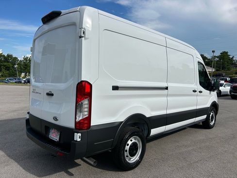 New 2025 Ford Transit 250 148 Medium Roof image 4