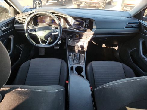 Used 2024 Volkswagen Jetta S image 11