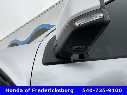 Used 2018 Ford F150 Raptor w/ Equipment Group 802A Luxury AWD/4WD image 8
