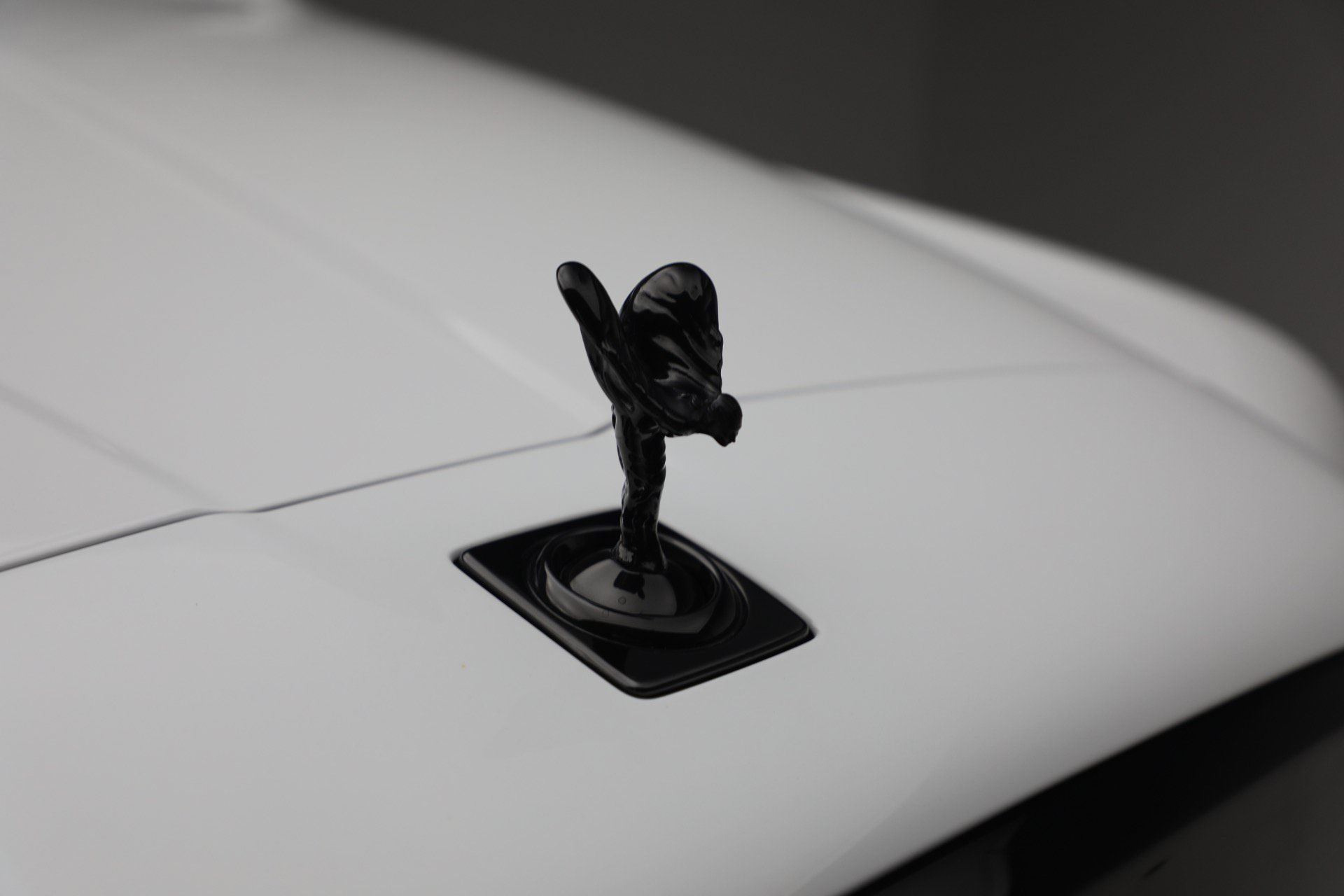 Certified 2020 Rolls-Royce Cullinan Black Badge AWD/4WD image 14