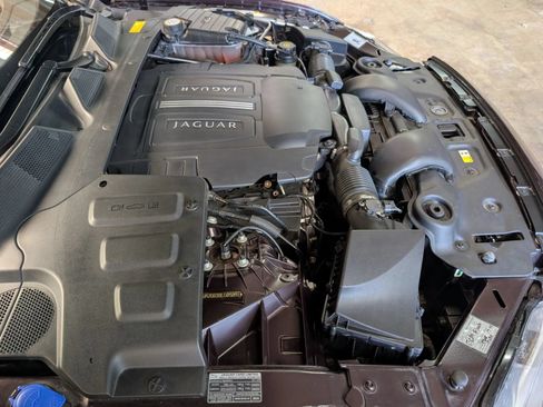 Used 2011 Jaguar XJ L RWD image 33