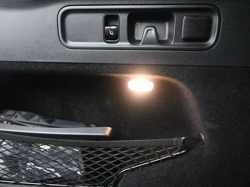 Used 2025 Mercedes-Benz GLC 300 w/ AMG Line image 25