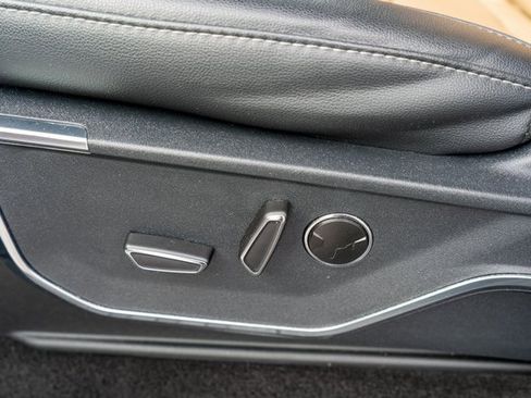 Used 2023 Ford F150 Lariat w/ Equipment Group 502A High image 21