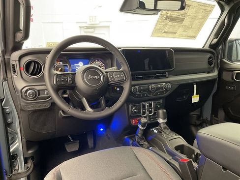 New 2026 Jeep Gladiator Rubicon w/ Steel Power Dome Hood Package image 10