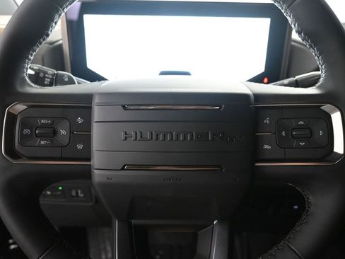 New 2025 GMC Hummer EV 2X w/ LPO, Dark Essentials Package image 33