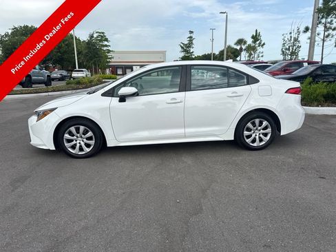 Used 2023 Toyota Corolla LE FWD image 2