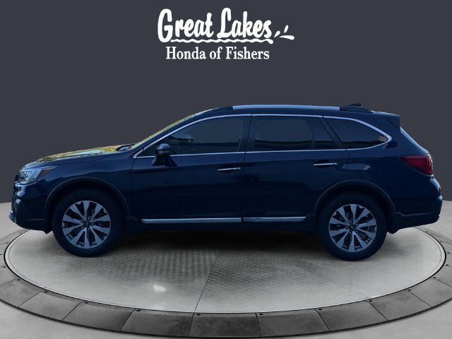 Used 2018 Subaru Outback 3.6R Touring w/ Popular Package #3 AWD/4WD image 2