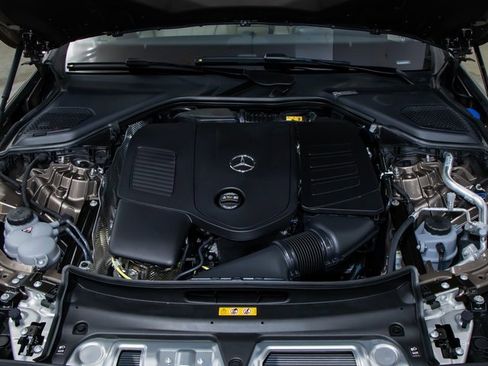 New 2026 Mercedes-Benz E 350 4MATIC Sedan image 5