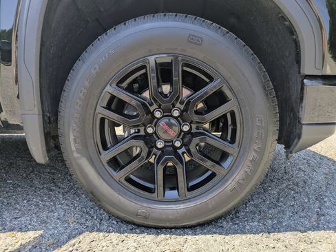 Used 2026 GMC Sierra 1500 Pro w/ Graphite Edition AWD/4WD image 11