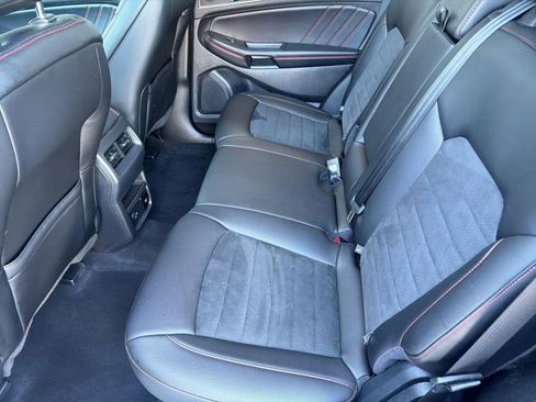 Used 2021 Ford Edge ST-Line FWD image 25
